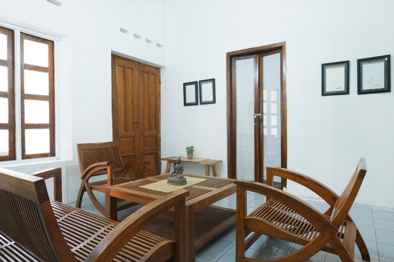 Oyo 287 Rumah Eyang Near Rsud Kota Yogyakarta Hotel Buitenkant foto