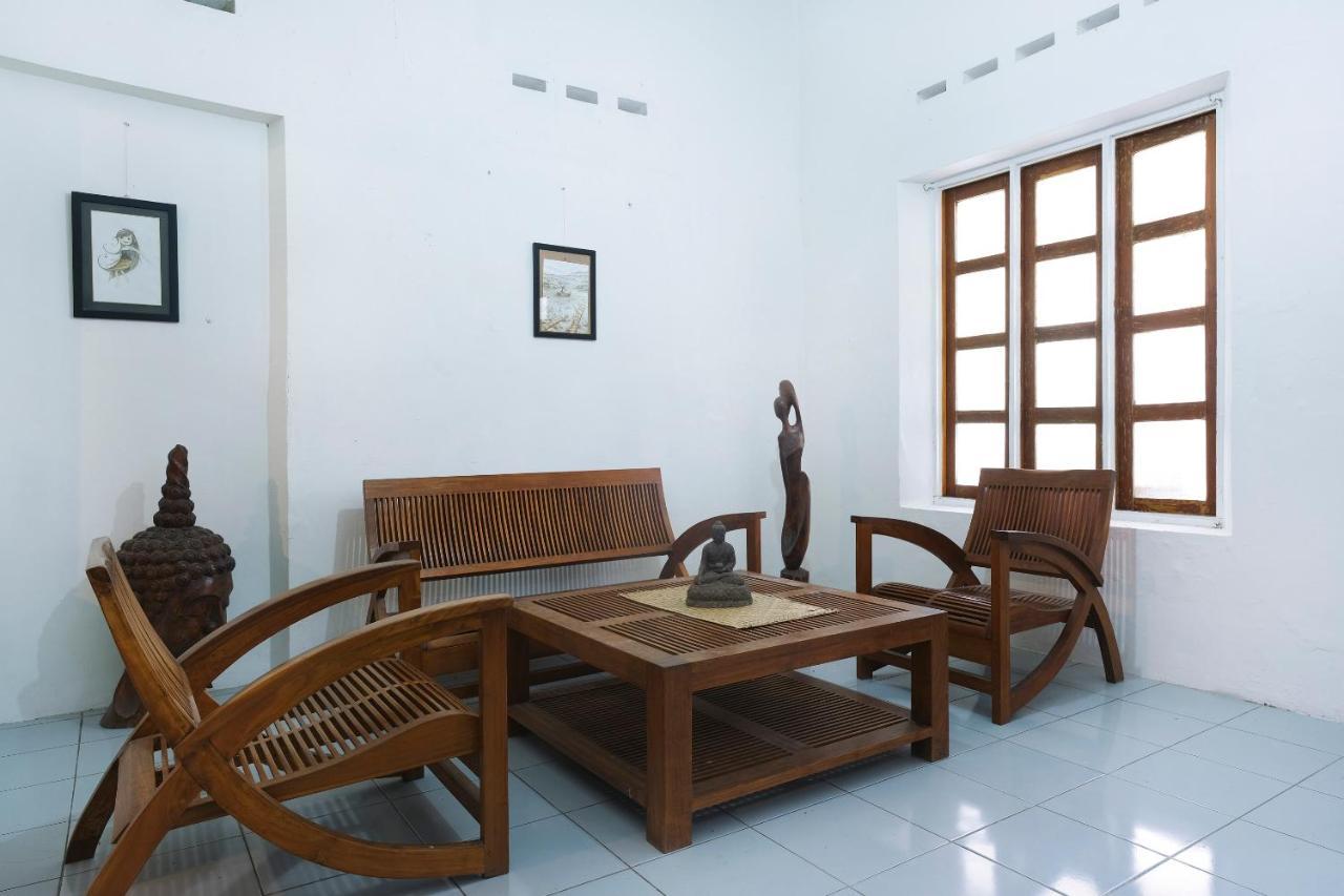 Oyo 287 Rumah Eyang Near Rsud Kota Yogyakarta Hotel Buitenkant foto