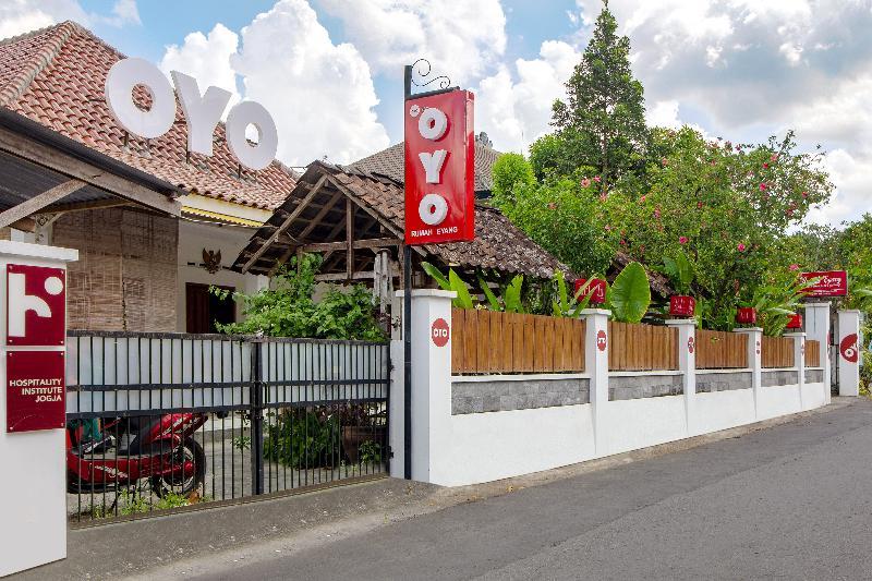 Oyo 287 Rumah Eyang Near Rsud Kota Yogyakarta Hotel Buitenkant foto